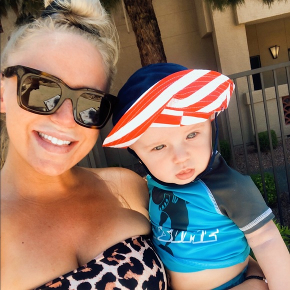 Help me I’m poor - Picture 3 of 6